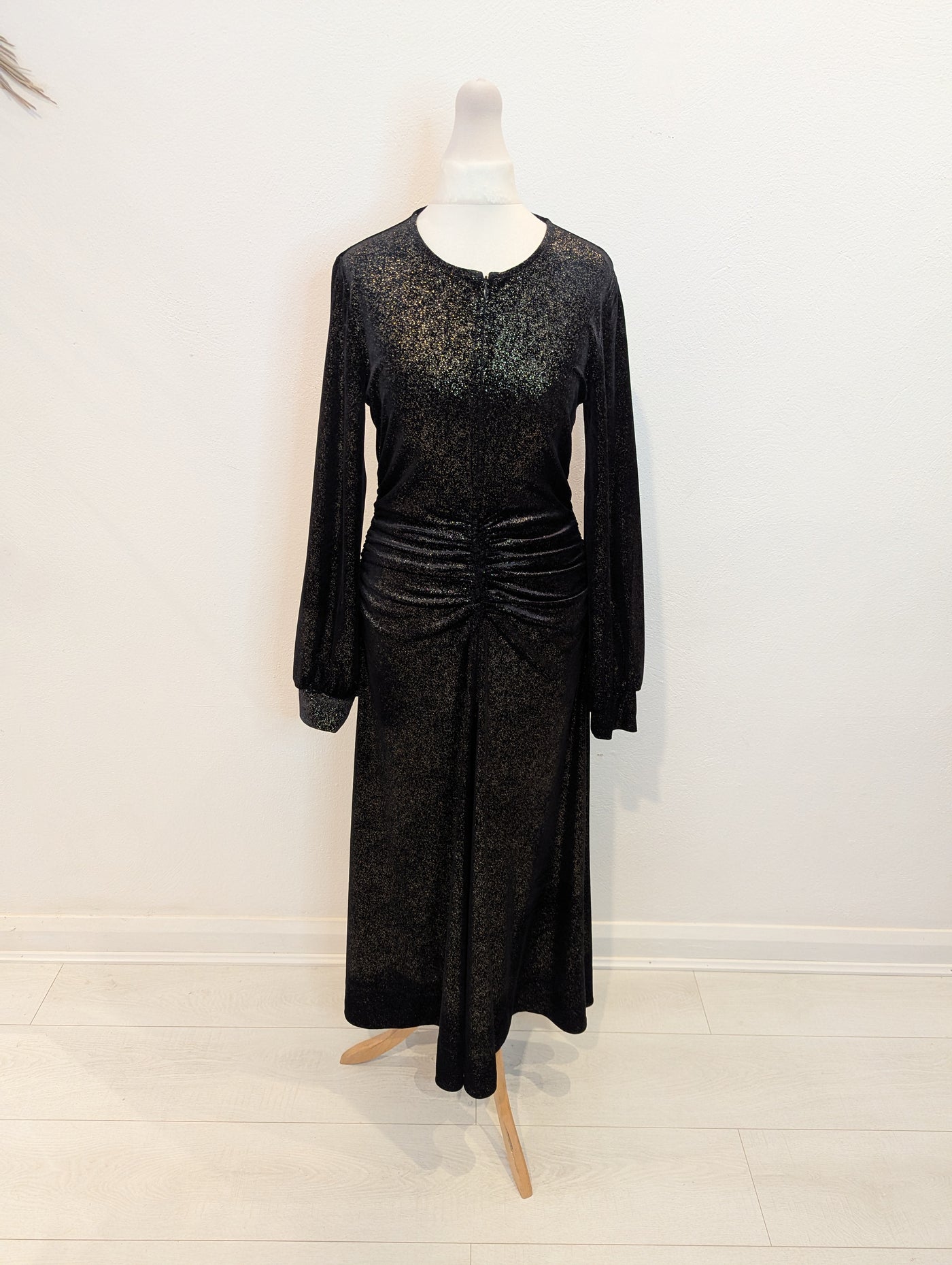 Me + Em Black Glitter Velour Maxi Size 10 NTW RRP £315
