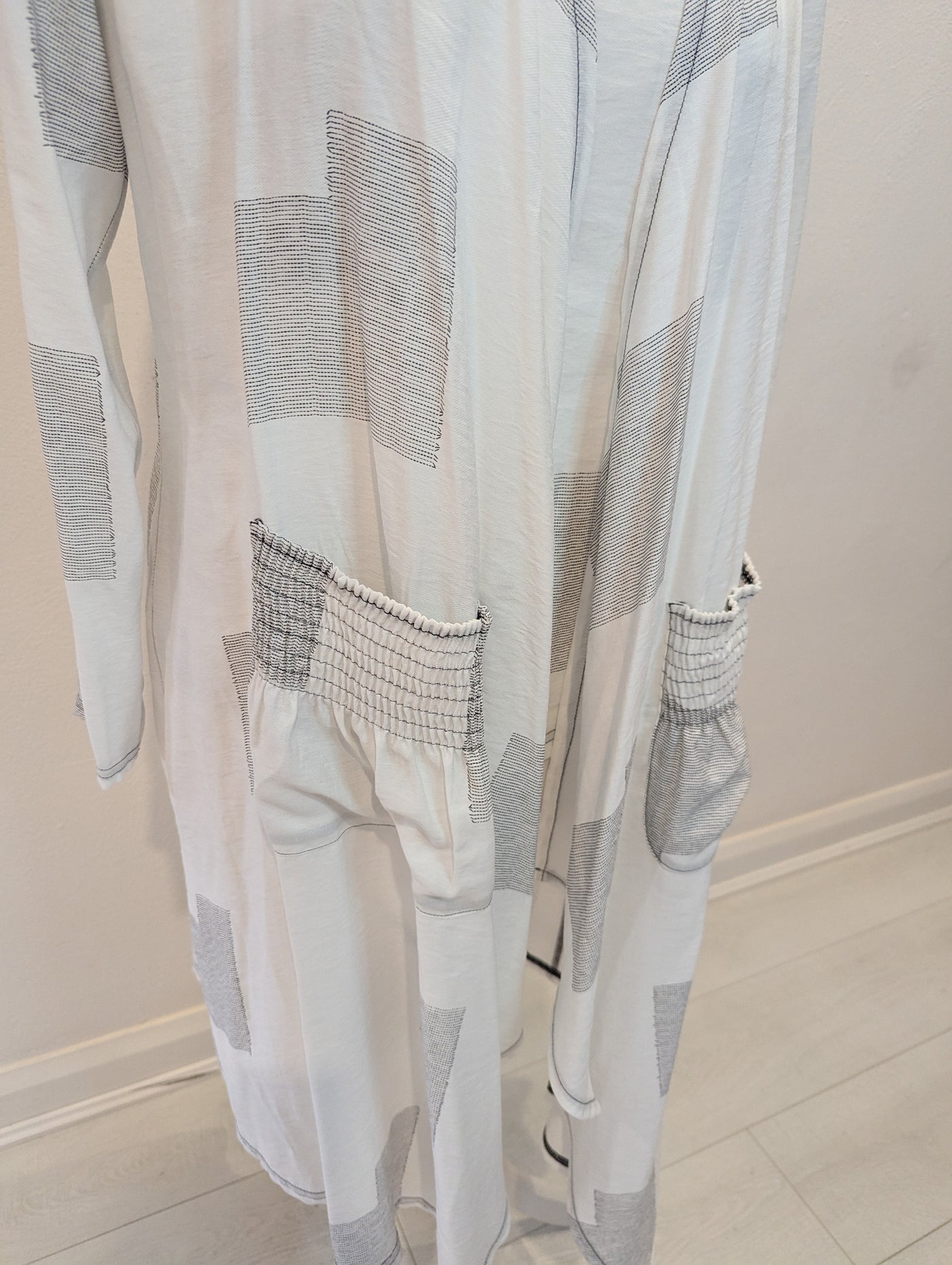 My Soul White/Black Two Piece Top/Jacket Medium
