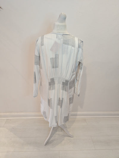 My Soul White/Black Two Piece Top/Jacket Medium