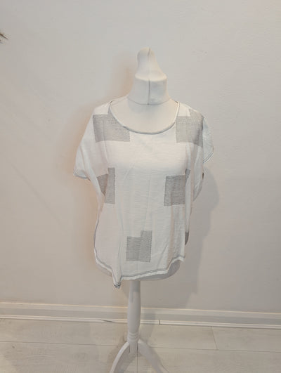 My Soul White/Black Two Piece Top/Jacket Medium