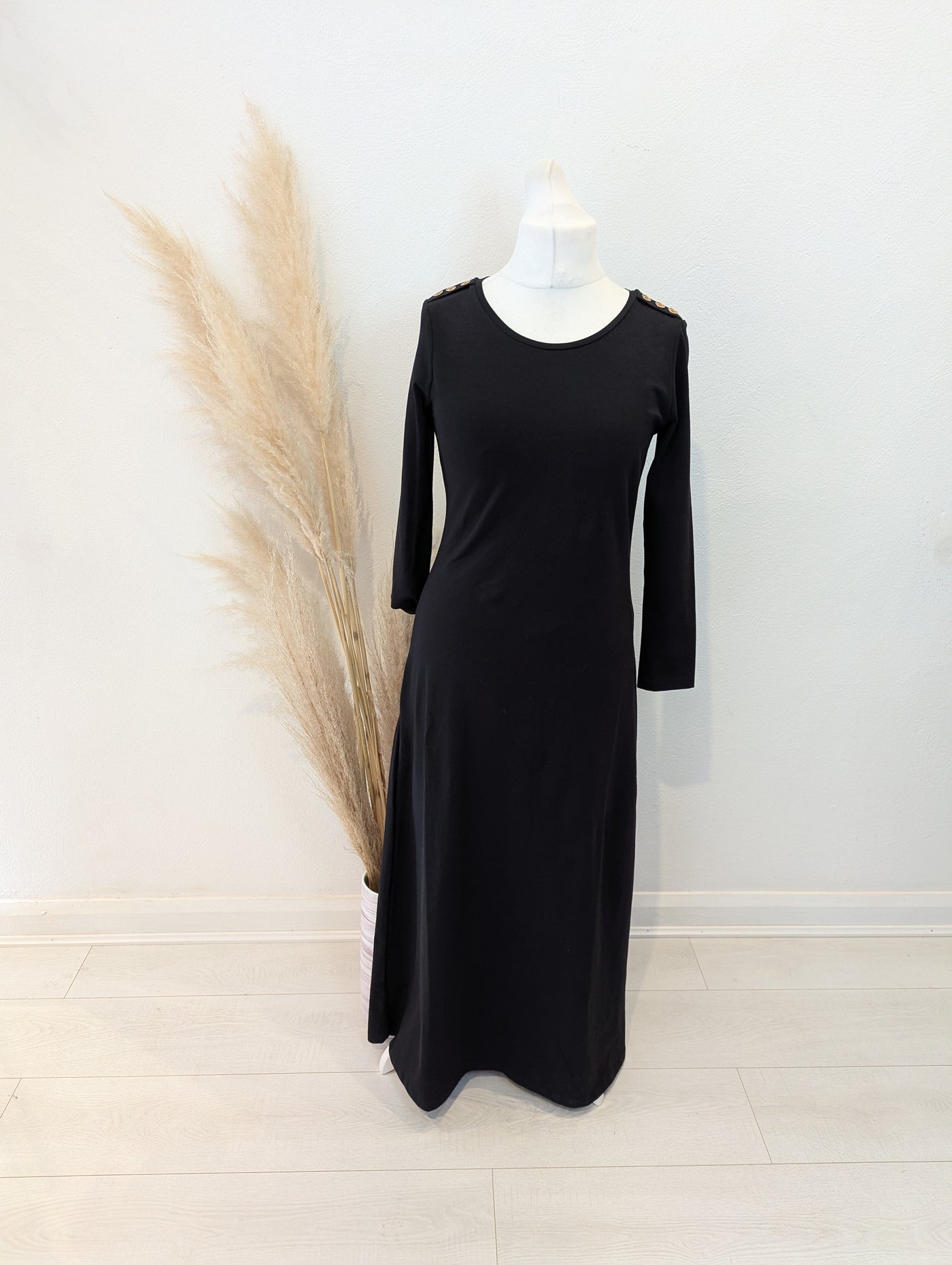 Saint & Sofia Black Jersy Maxi NWT Size 14