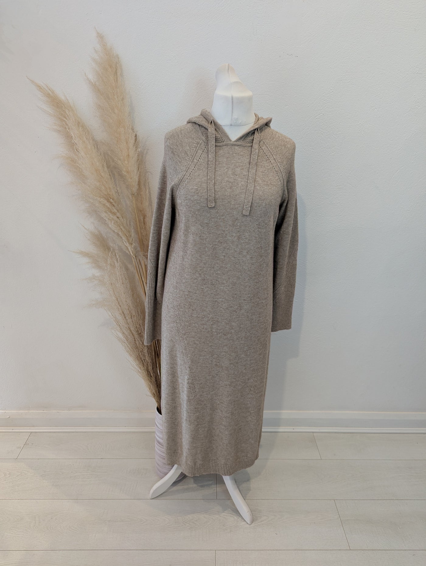 Uchuu Cream Jumper Dress L/XL