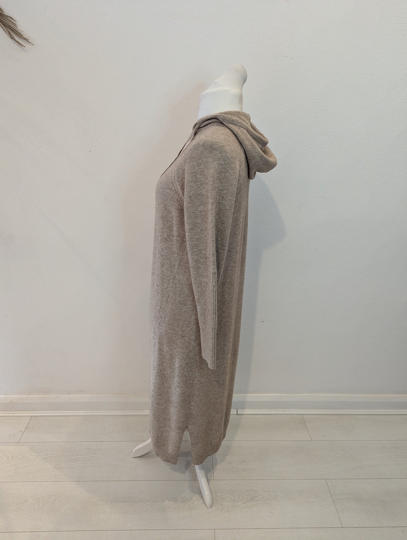 Uchuu Cream Jumper Dress L/XL