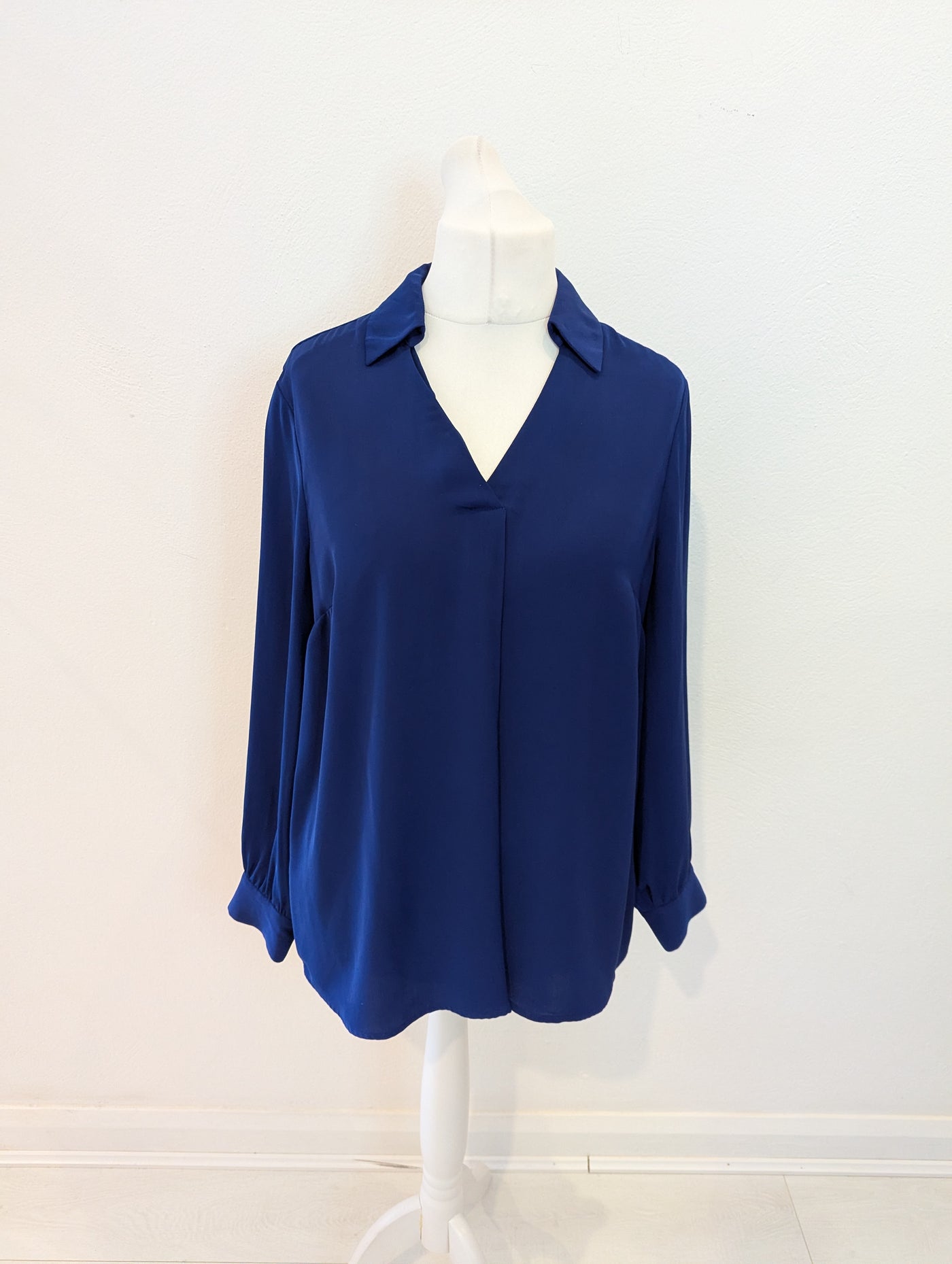 Hobbs Blue Blouse Size 16