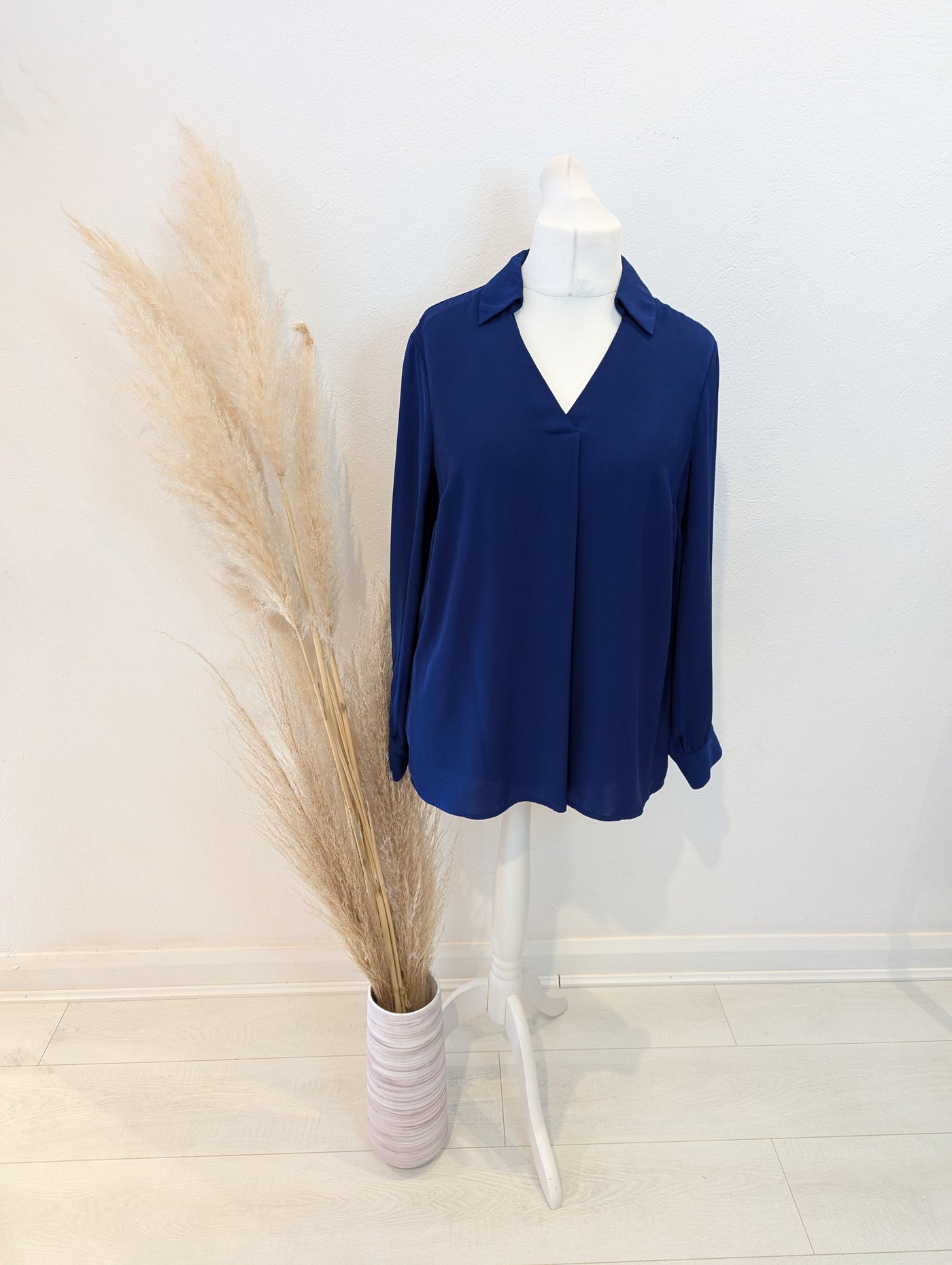 Hobbs Blue Blouse Size 16