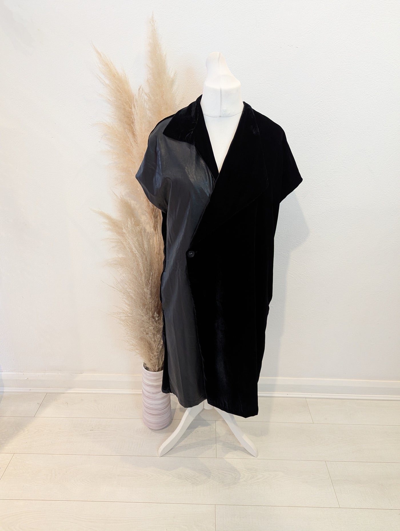 Elsewhere Black Velvet Dress Size XL NWT RRP £166