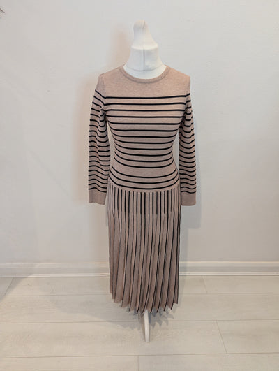 Anewsta Pleat Taupe Jumper Dress Large