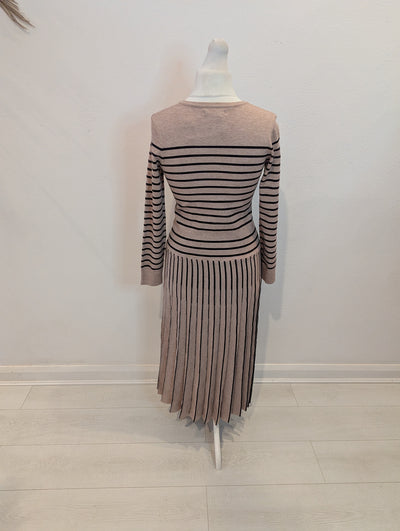 Anewsta Pleat Taupe Jumper Dress Large