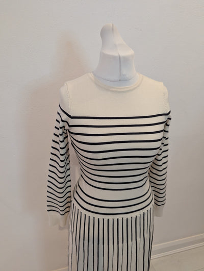Anewsta Pleat Cream Jumper Dress Large