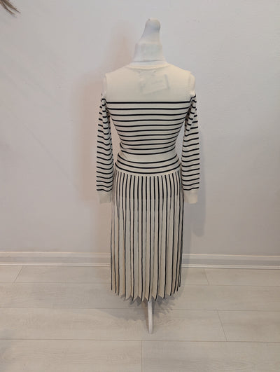Anewsta Pleat Cream Jumper Dress Large