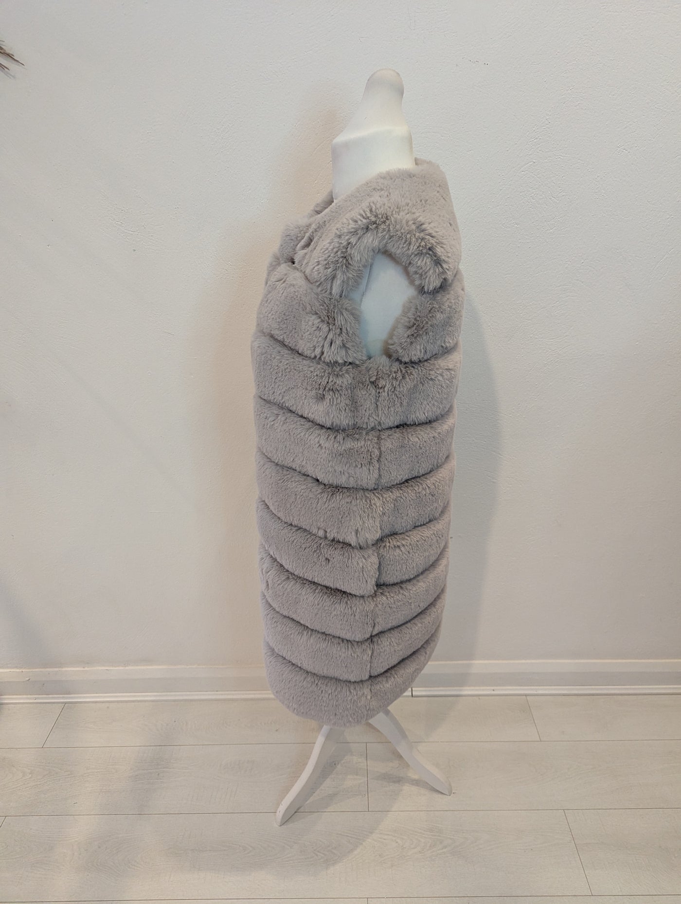 Jayley Grey Faux Fur Gilet S NWT