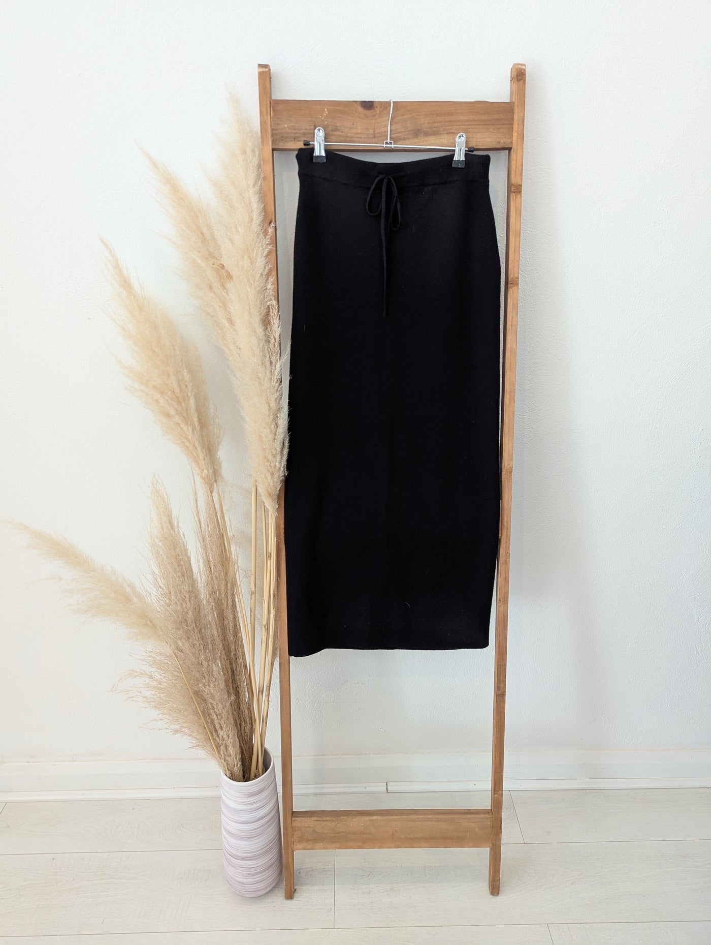Elenza Black Knitted Skirt S/M RRP £49.99