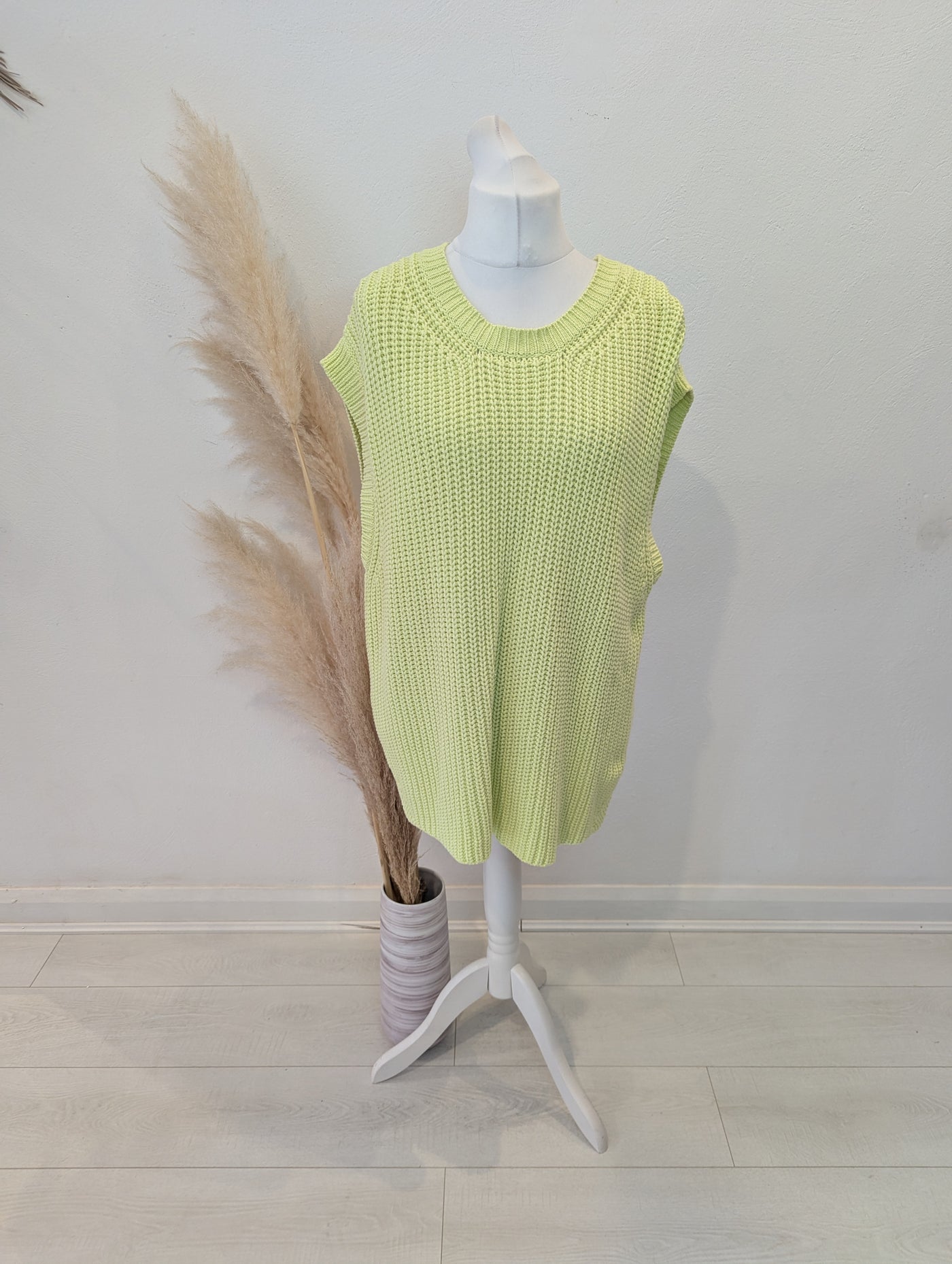 Zara Green Knitted Vest L