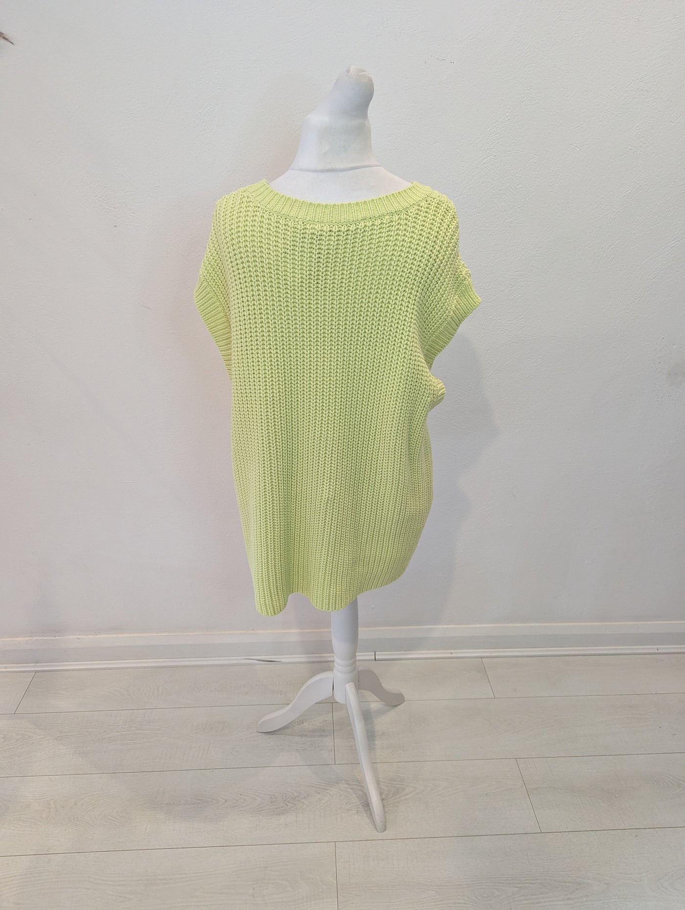 Zara Green Knitted Vest L