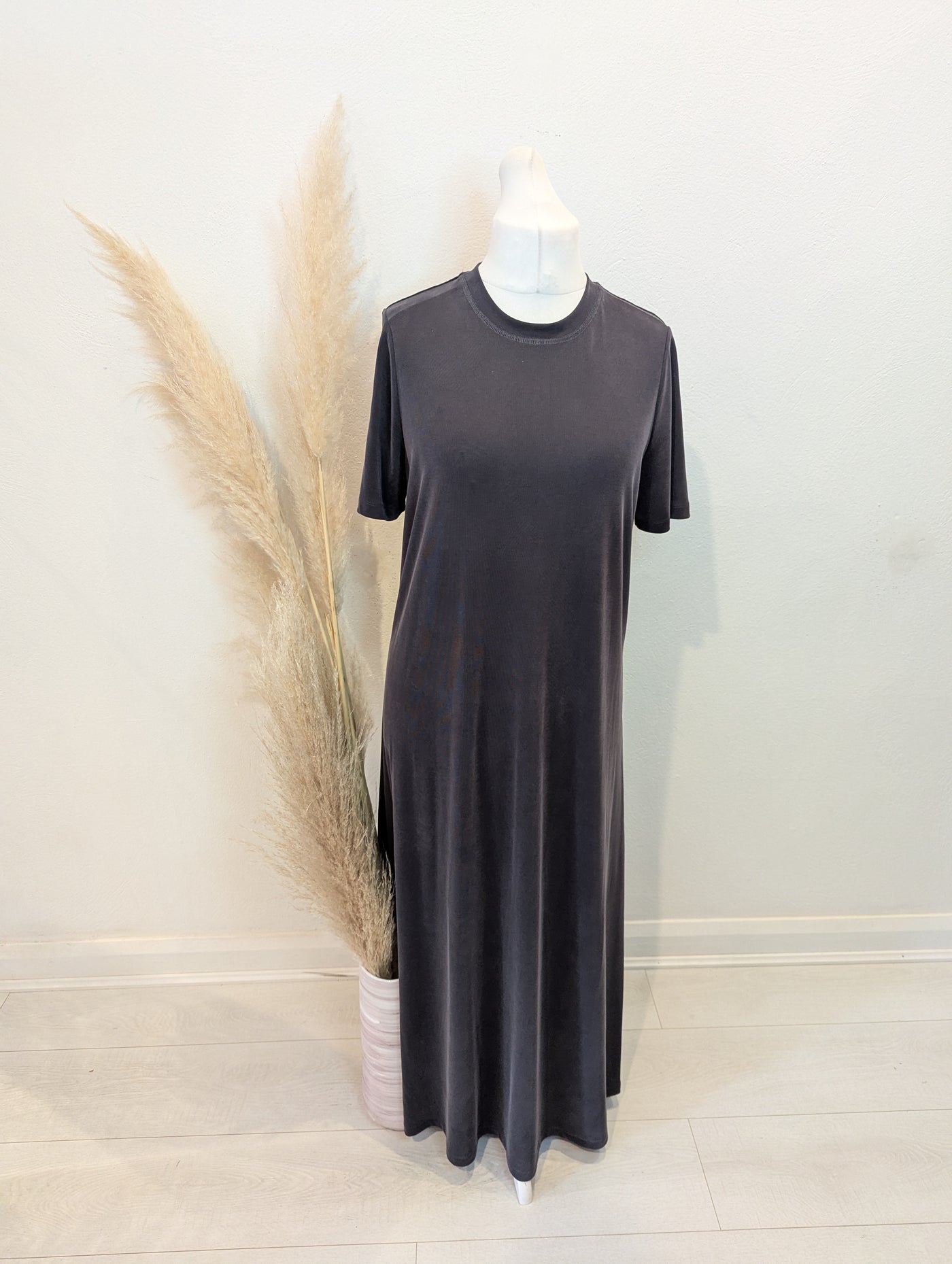 Autograph Grey Ribbed Maxi 16
