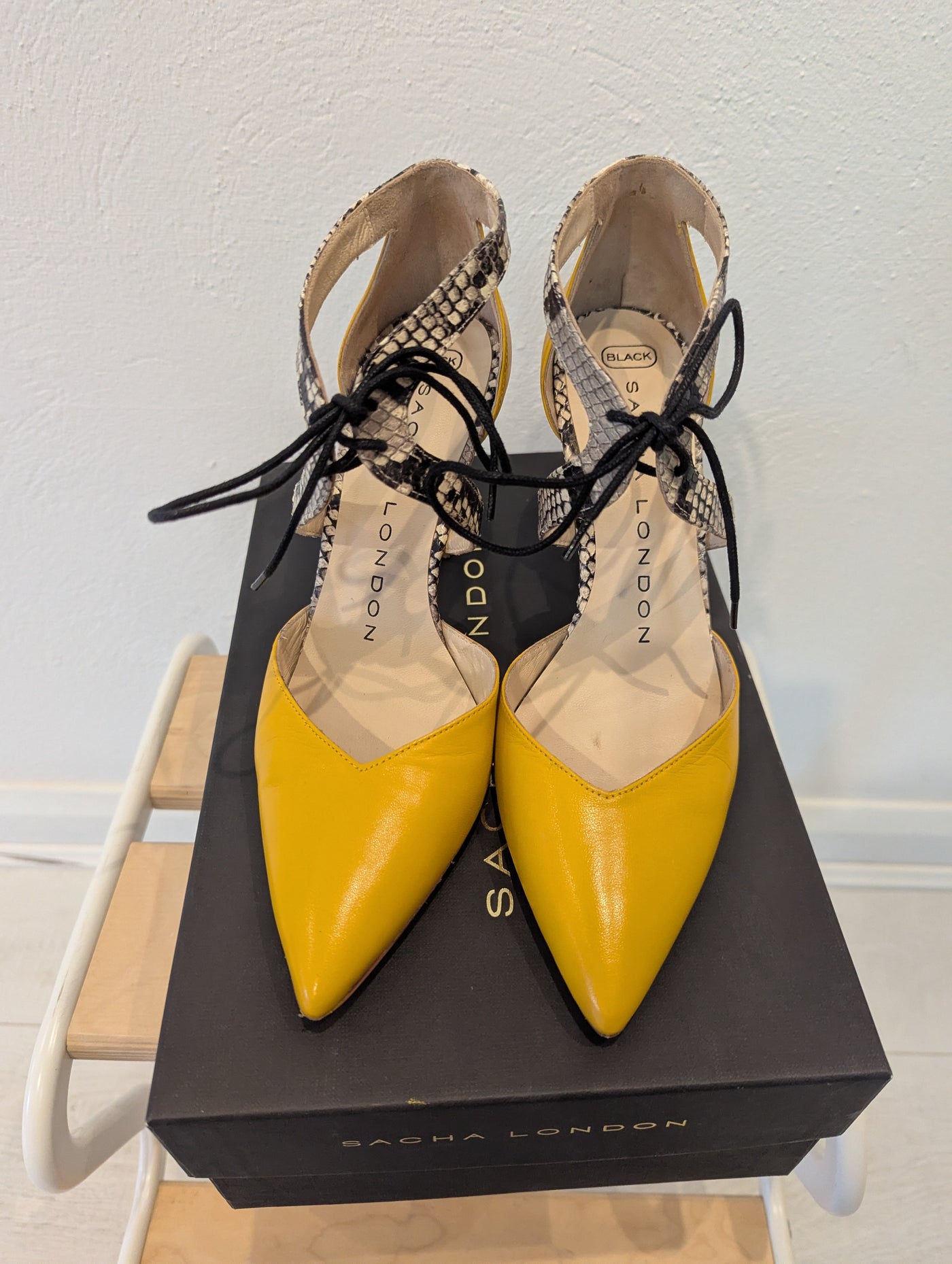 Sacha London Mustard Heels 6