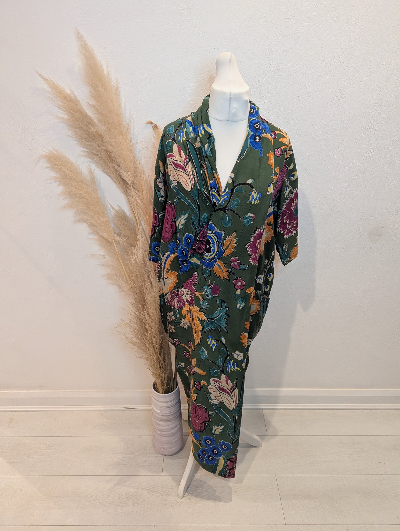 One Hundred Stars Green Floral Maxi S/M