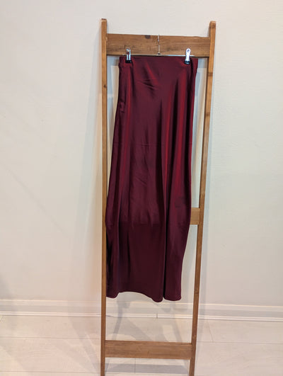 Elenza Burgundy Satin Skirt S