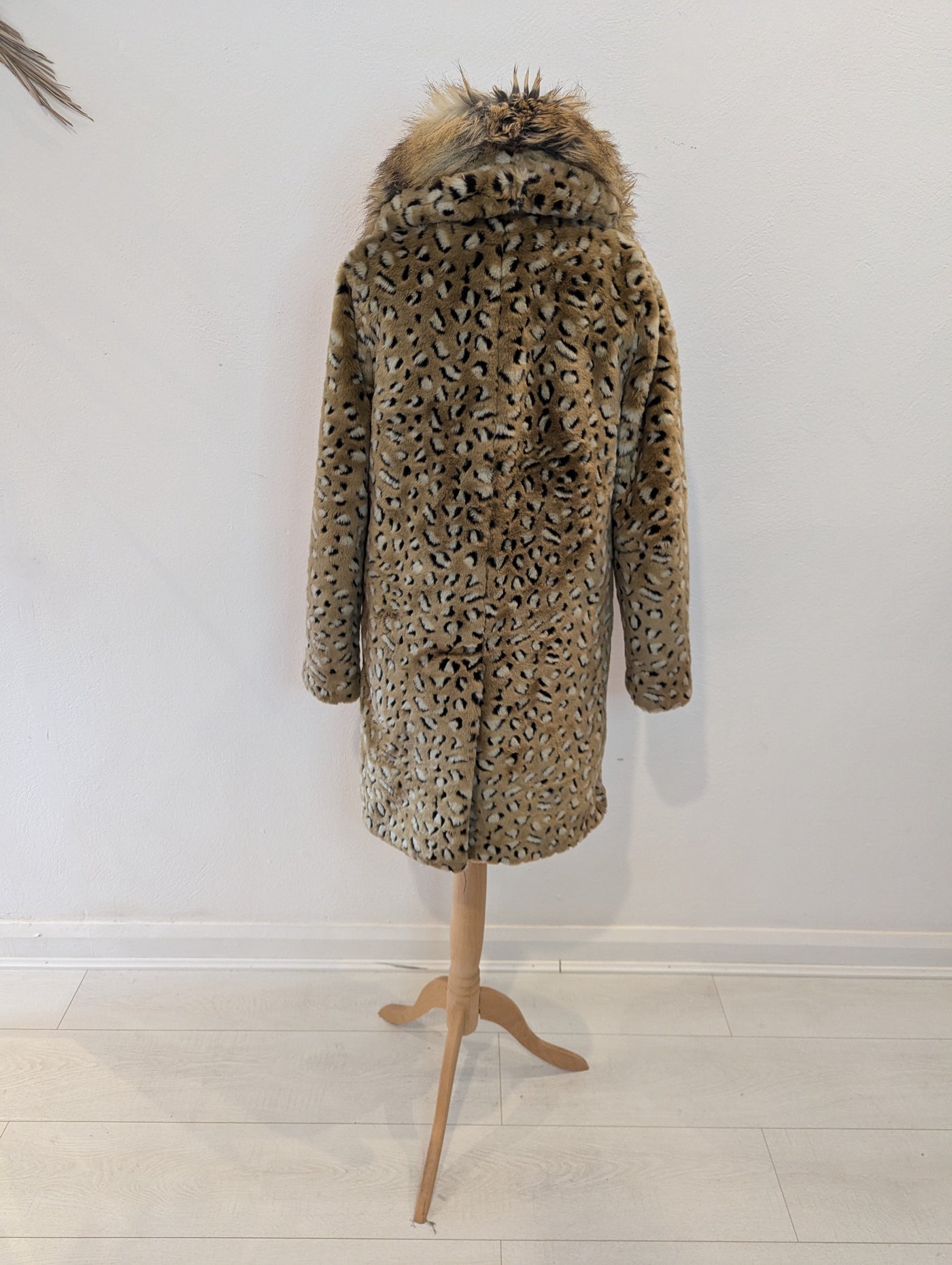 Biba Leopard faux Fur Coat 6