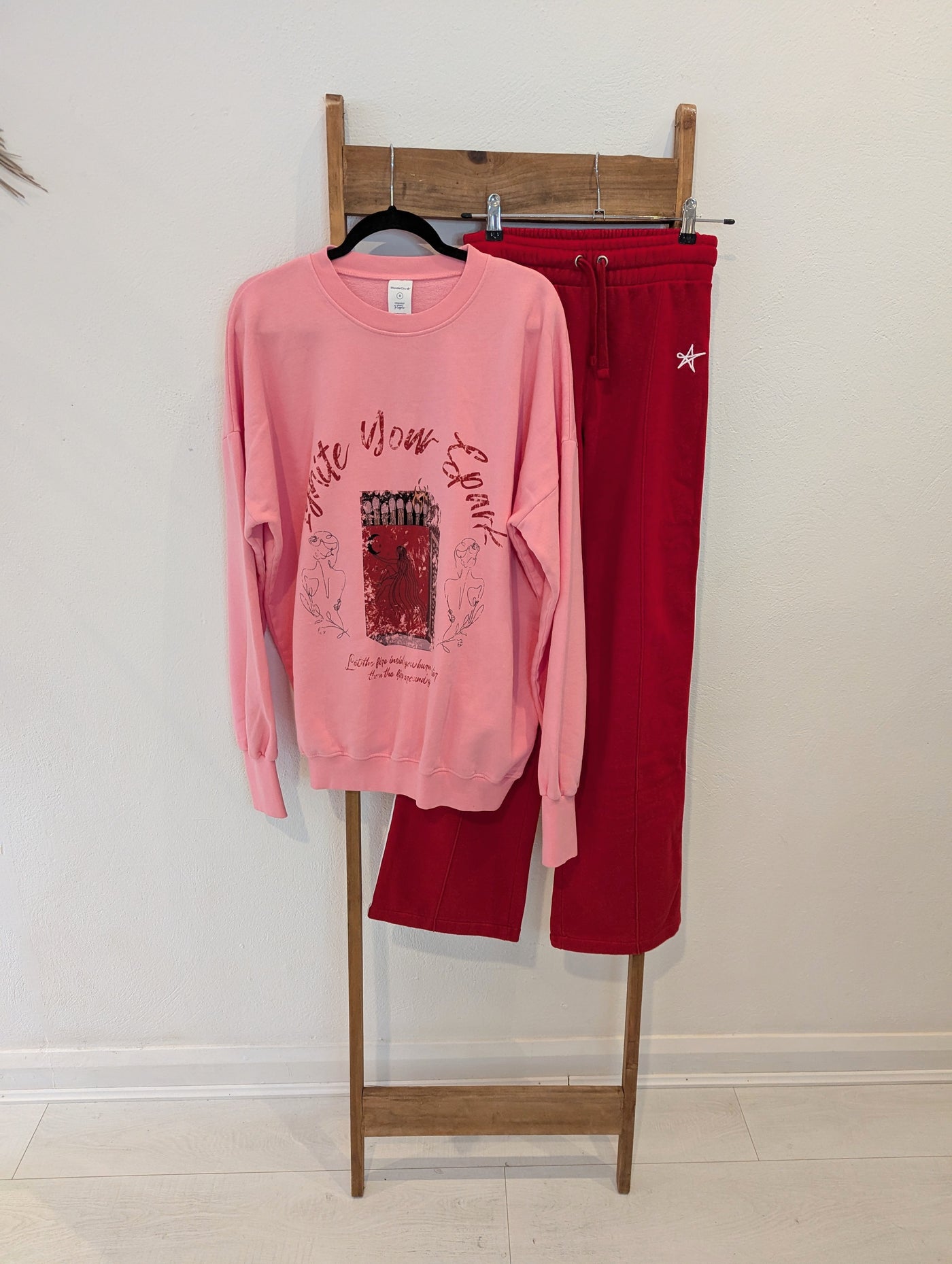 Wonder Cru Pink/Red Trousers XS NWT
