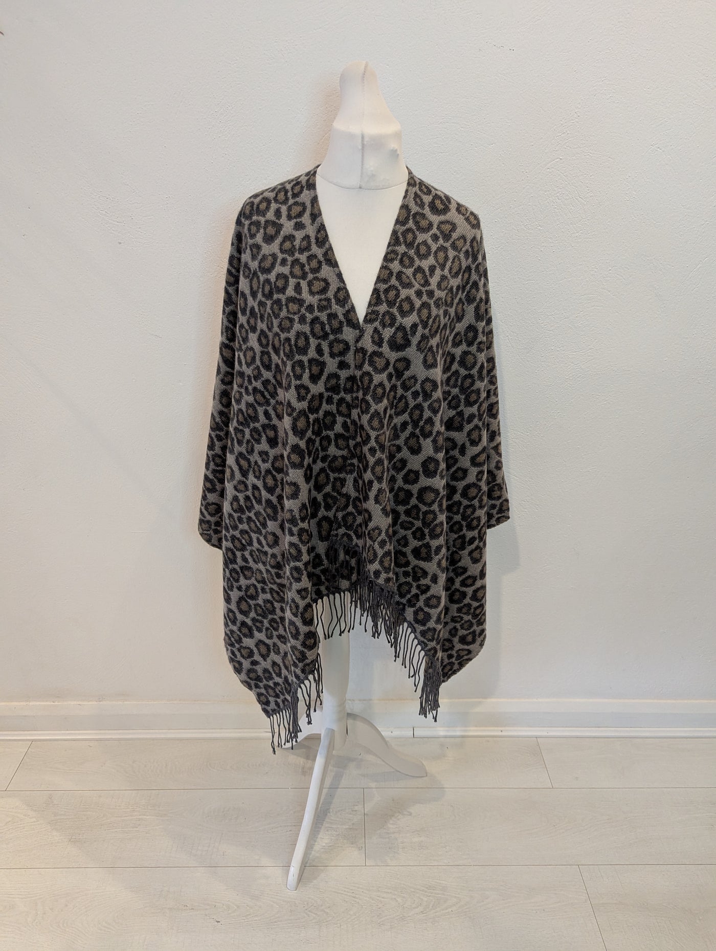 M&S Animal Print Cape NWT RRP £45