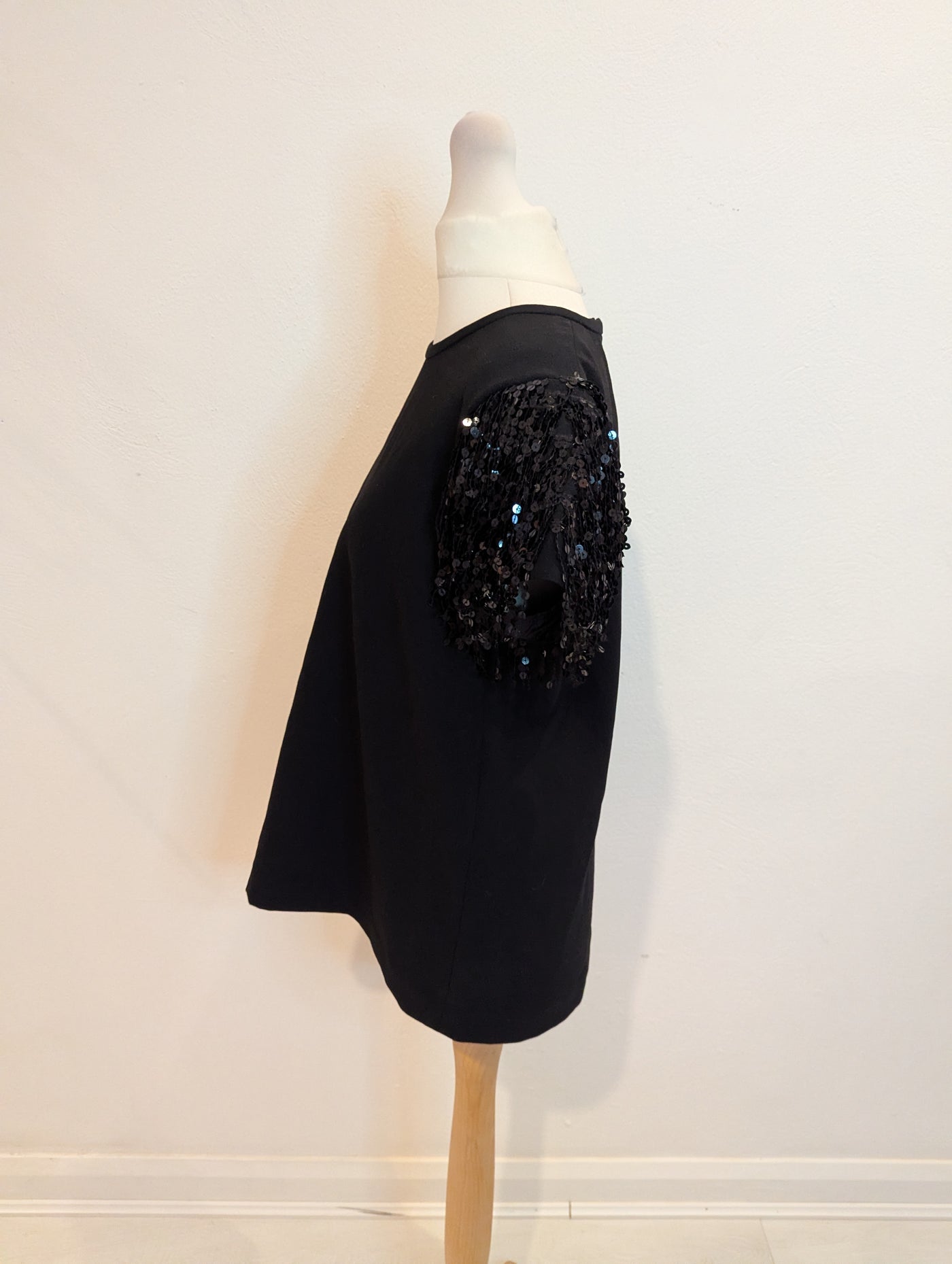 Kate Spade Black Sequin sleeve Top 8