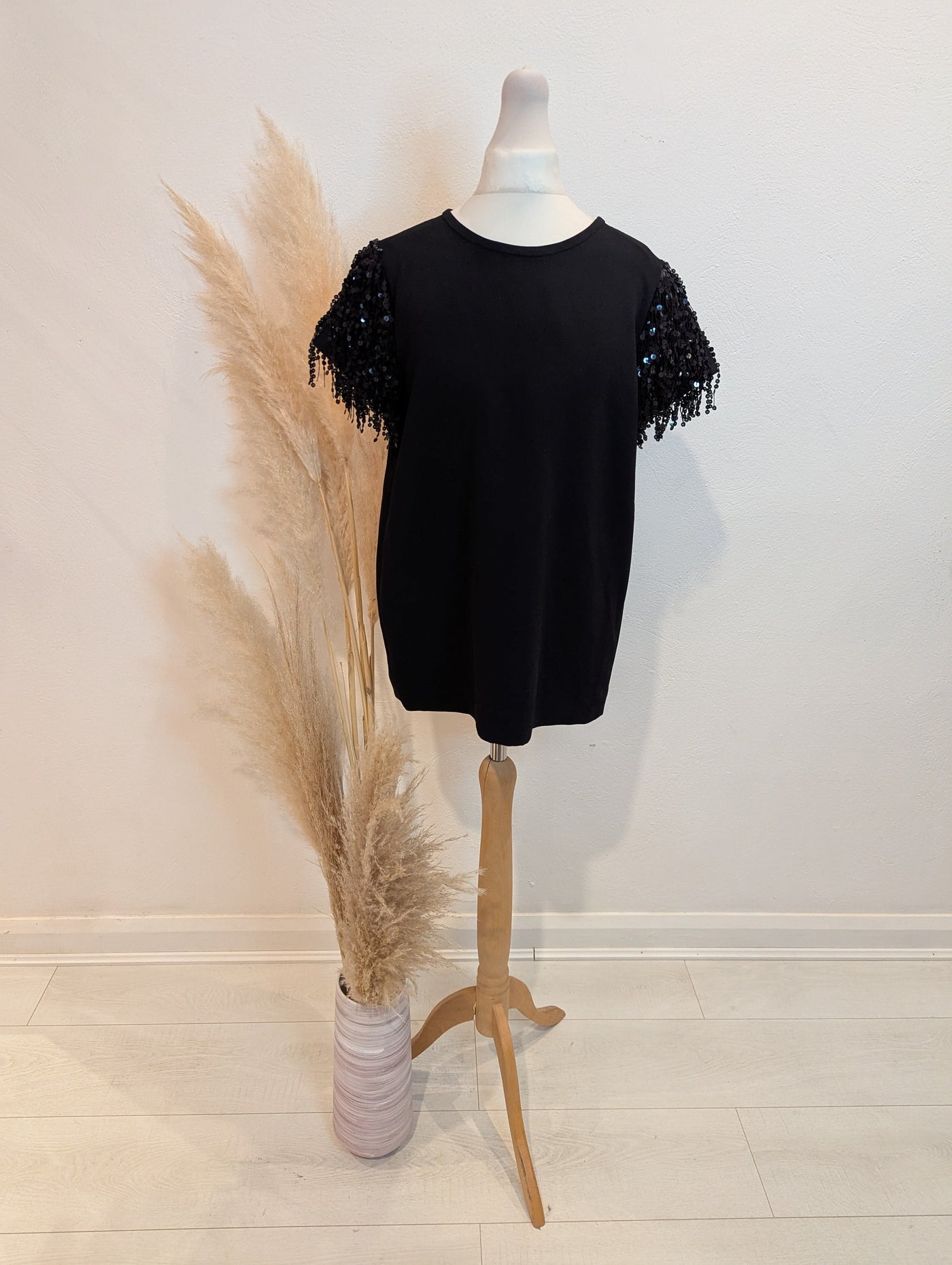 Kate Spade Black Sequin sleeve Top 8