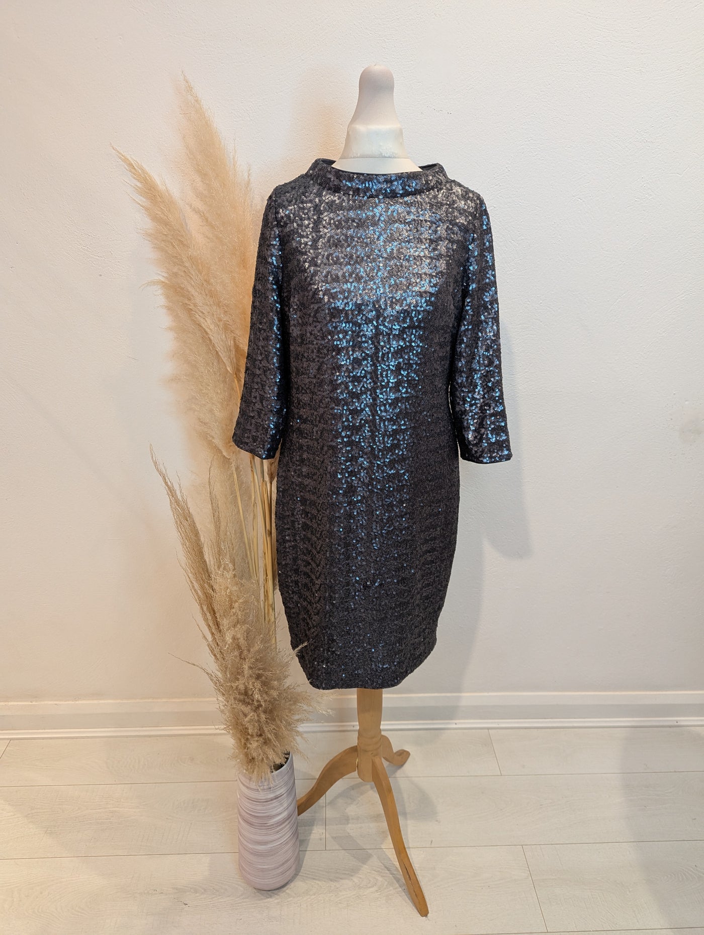 Boden Gunmetal Sequin Dress NWT 10R