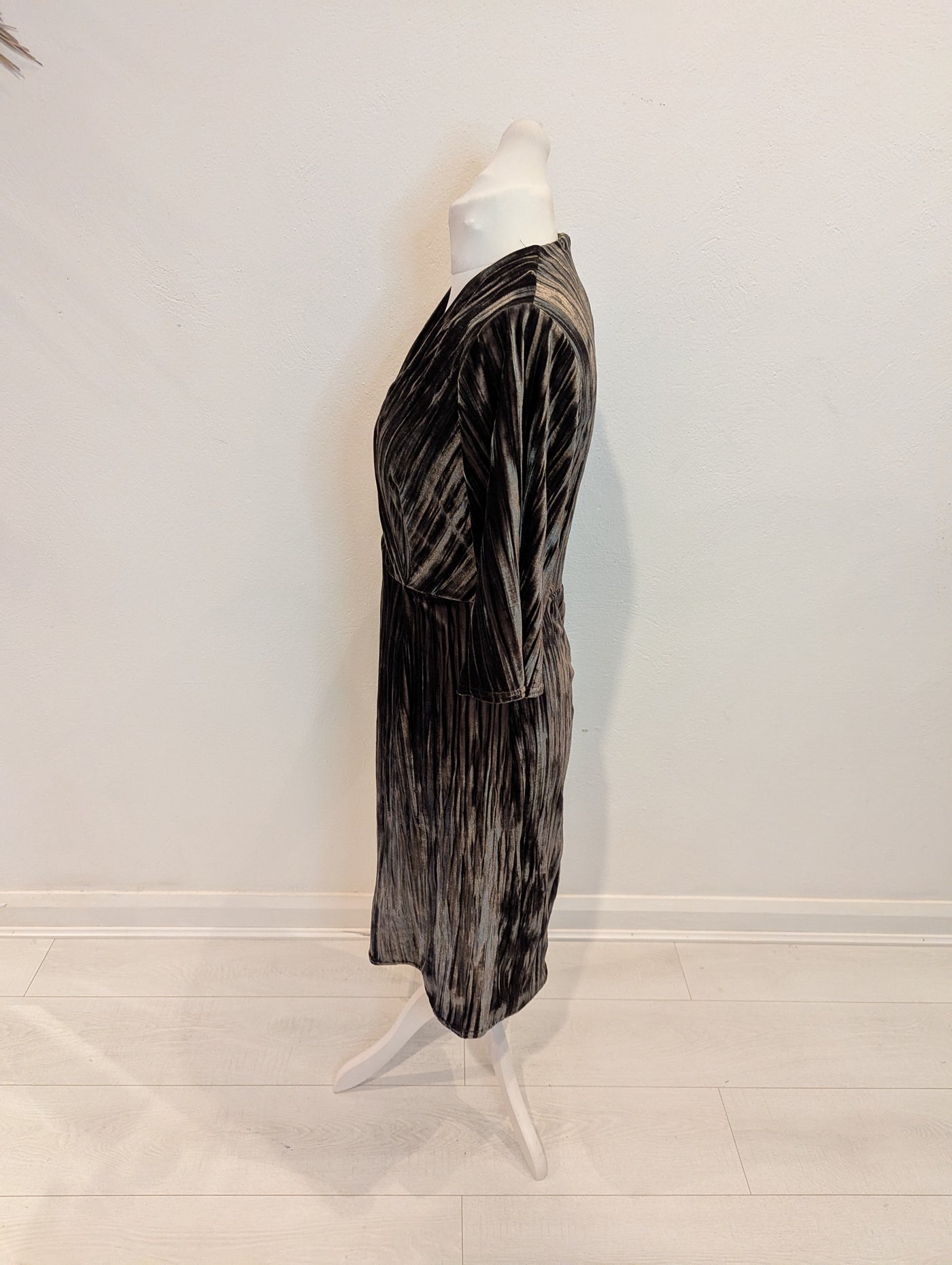 Closet Grey Velvet Dress 12