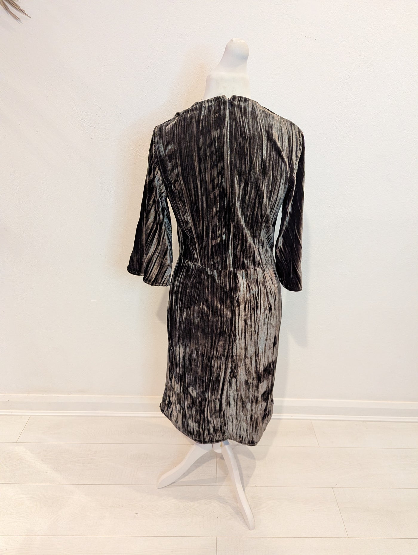 Closet Grey Velvet Dress 12