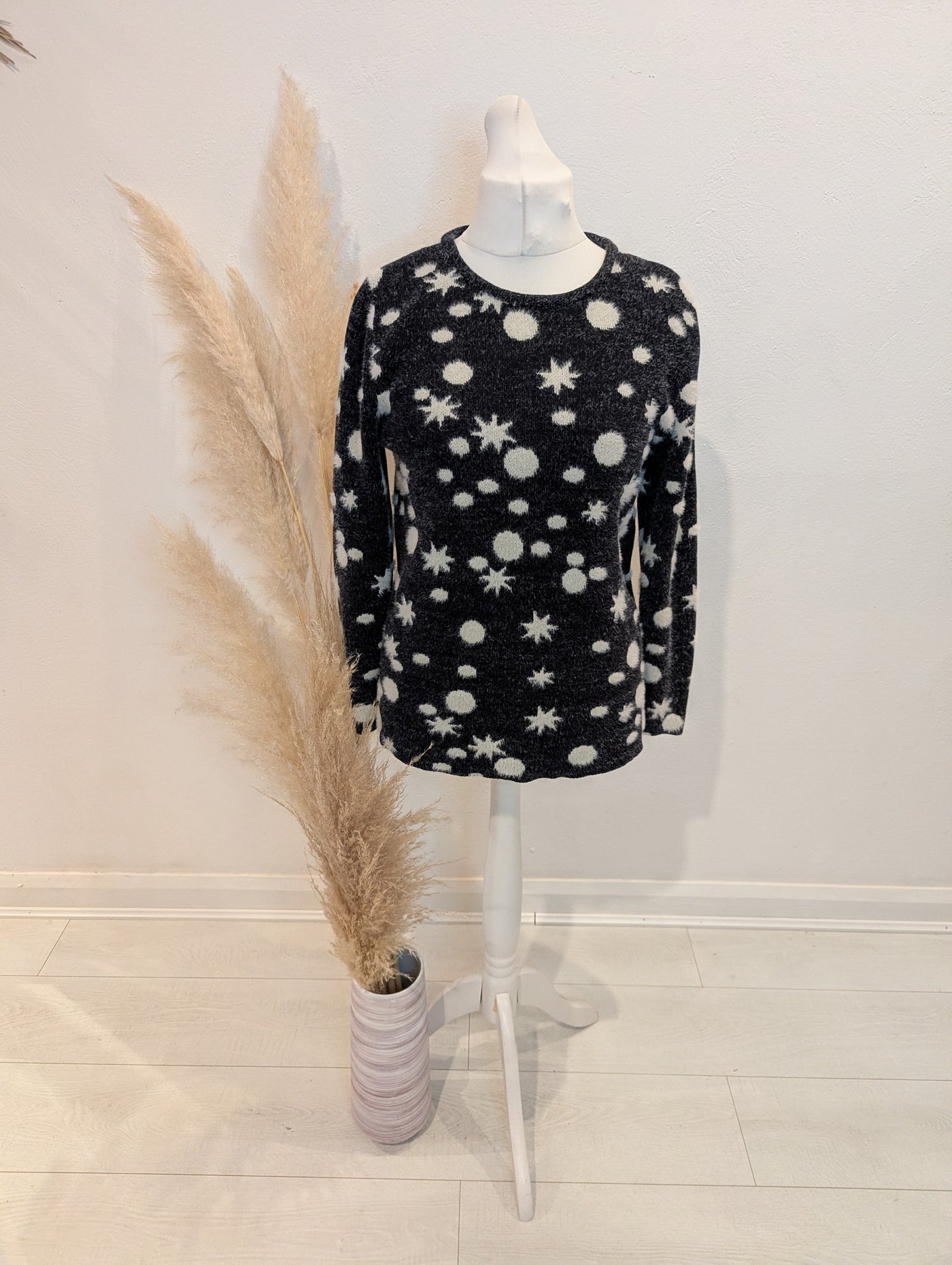 No2moro Black/White Jumper M
