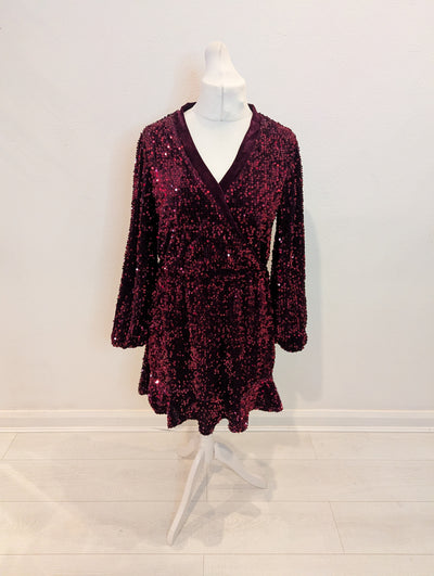 Love & Roses Burgundy Sequin Dress 12 NWT