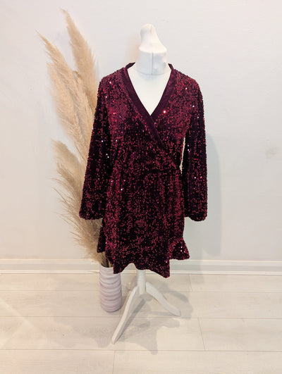 Love & Roses Burgundy Sequin Dress 12 NWT
