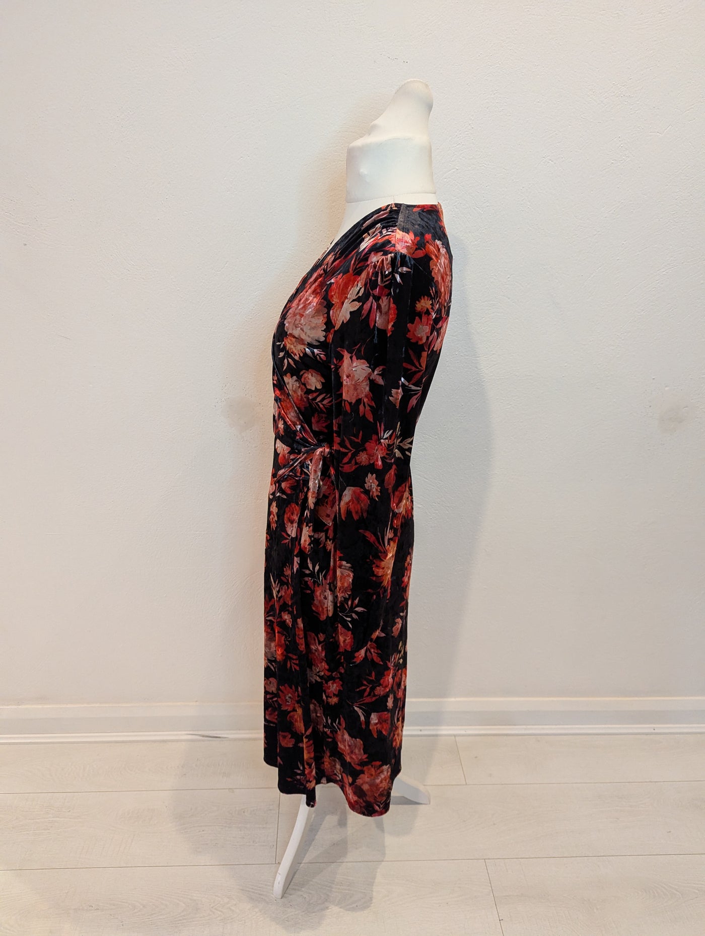 Very Floral Velvet Dress 12