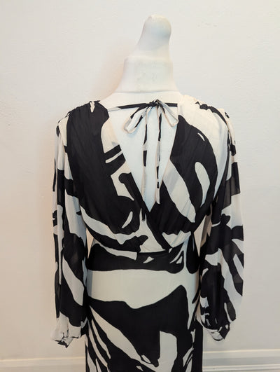 Pretty Lavish Black & White Maxi 12 NWT £88