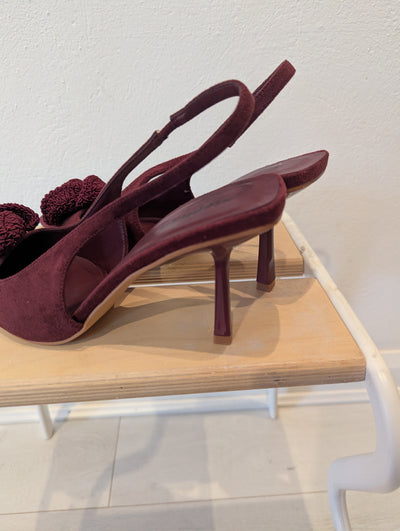 Stephan Burgundy Heels 8