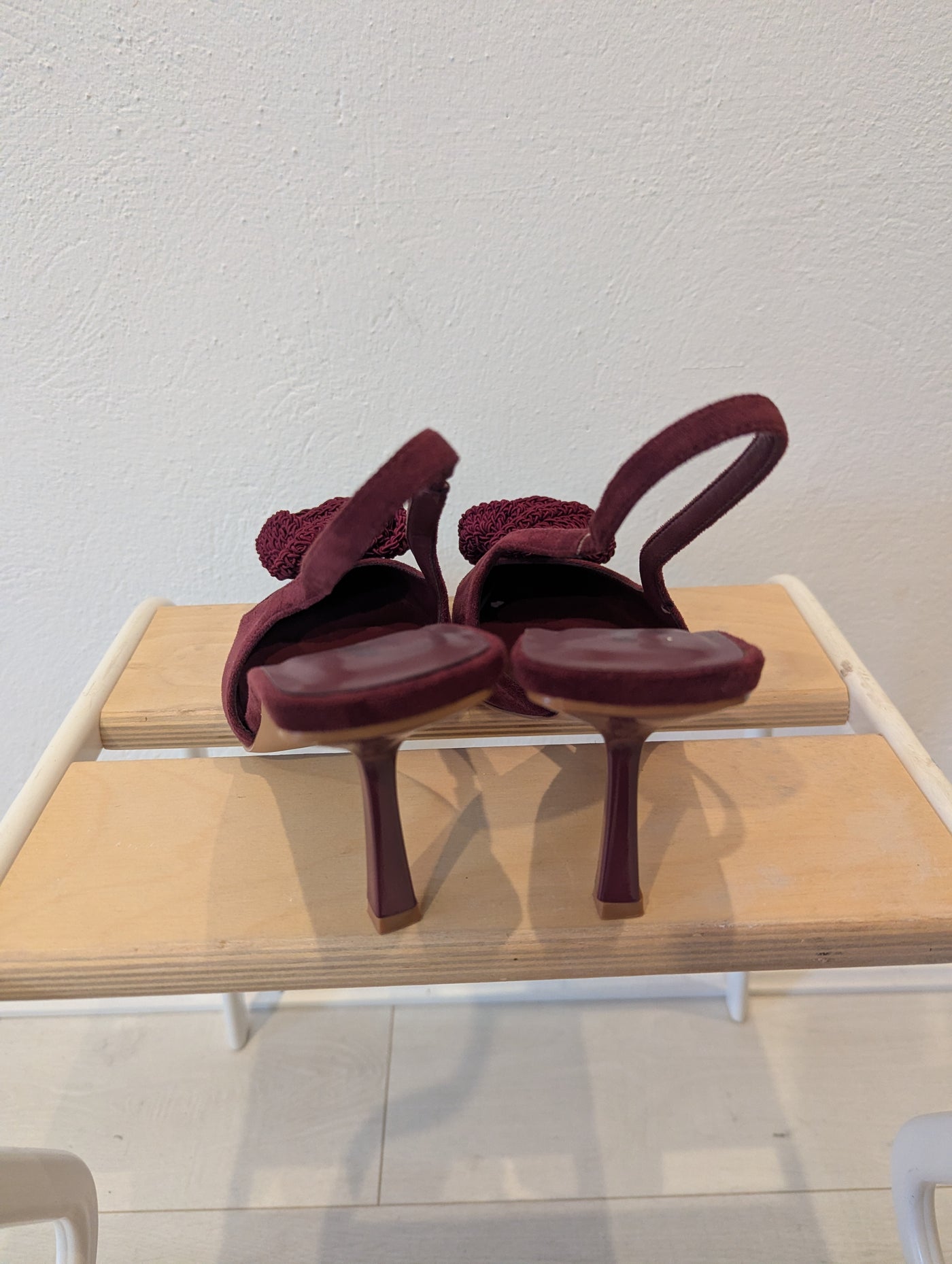 Stephan Burgundy Heels 8