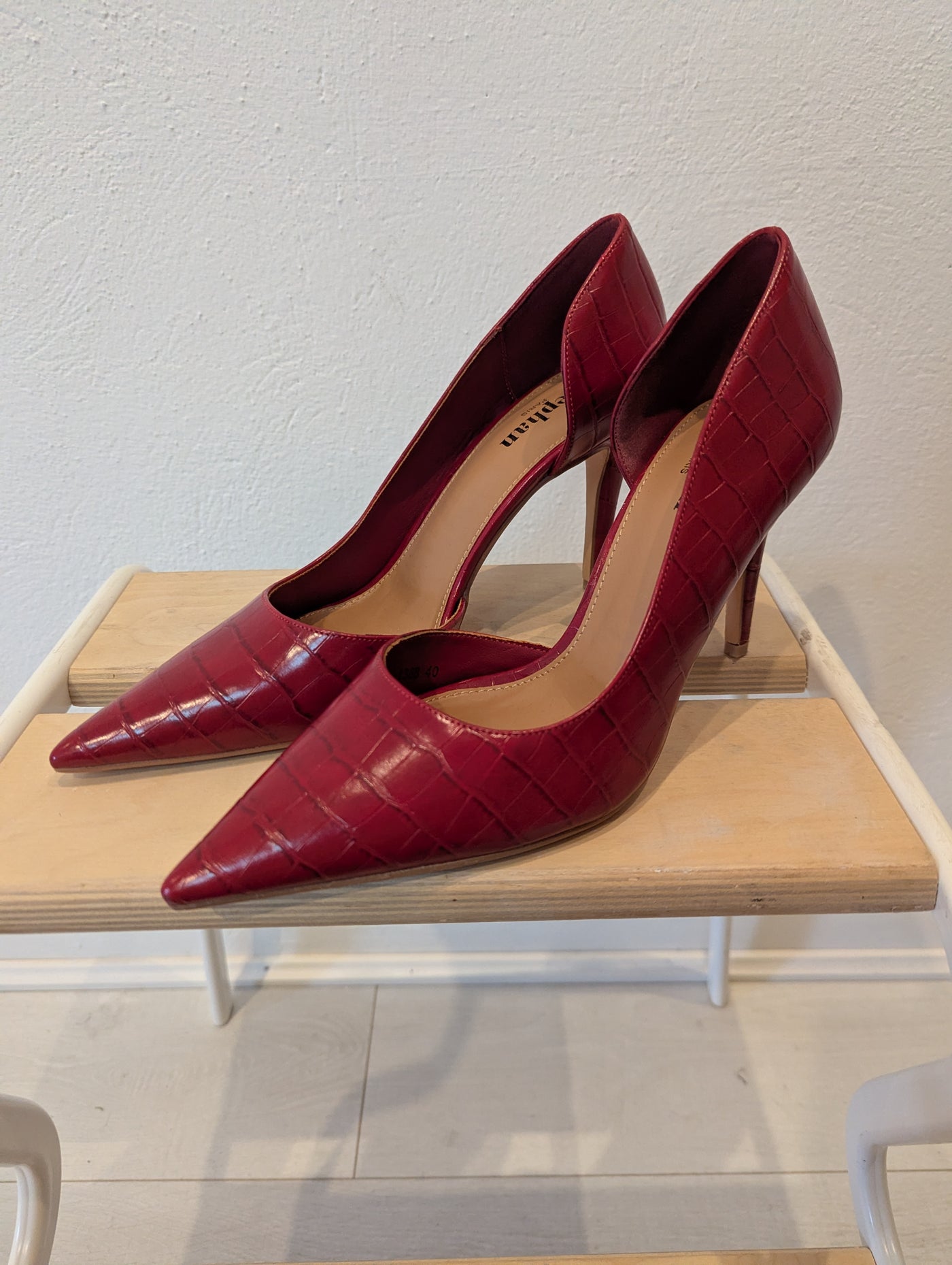 Stephan Red Heels 7