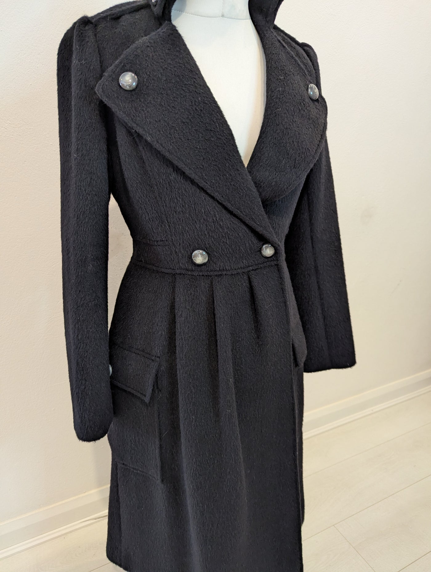 Diane Von Furstenberg Black wool and silk lined coat 12