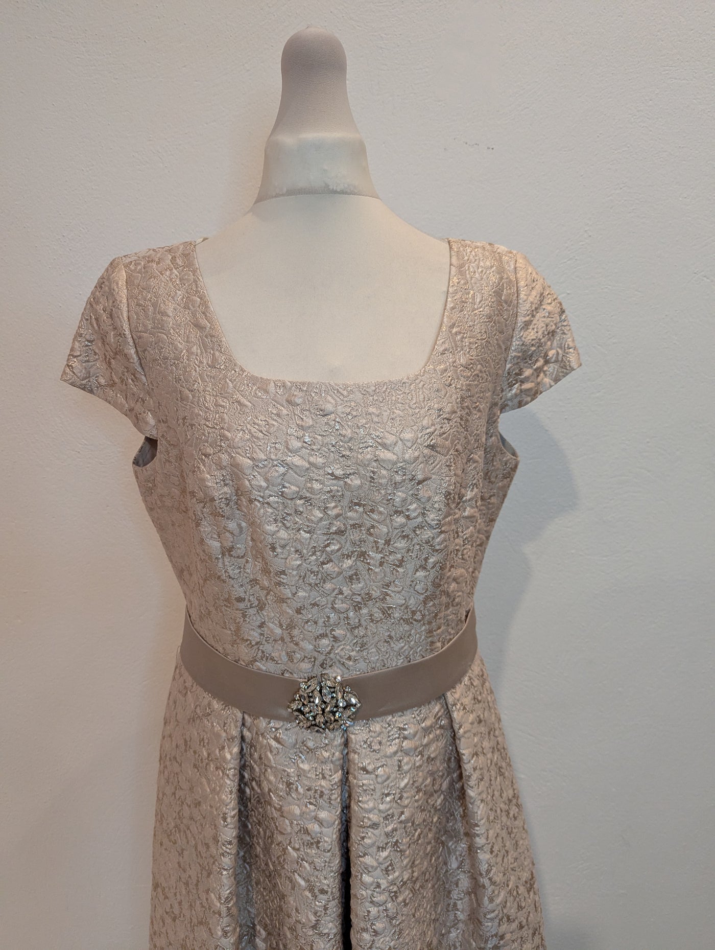 Gabriela by Gabriela Sanchez Gold 2 piece 10 NWT £1020
