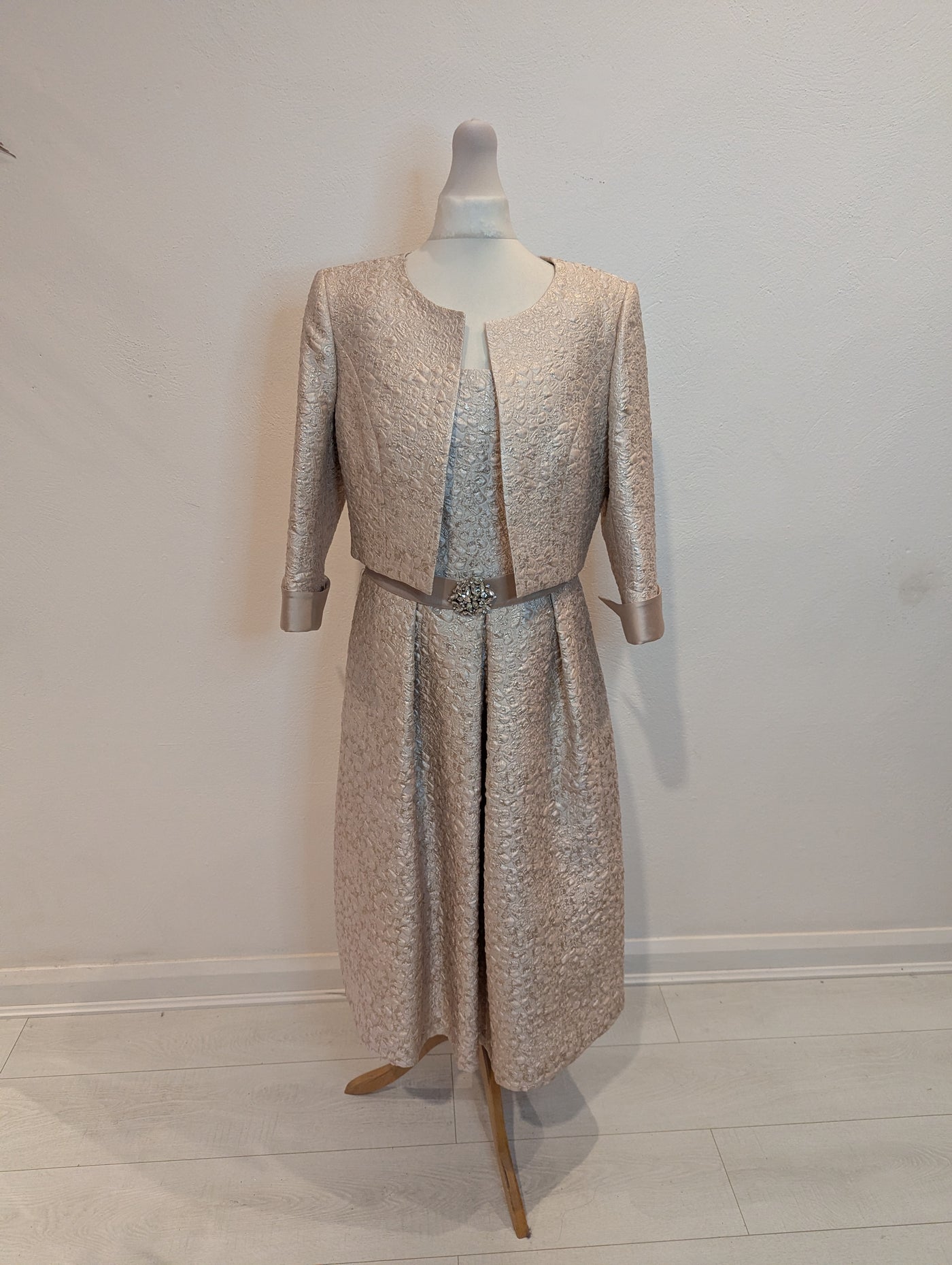 Gabriela by Gabriela Sanchez Gold 2 piece 10 NWT £1020