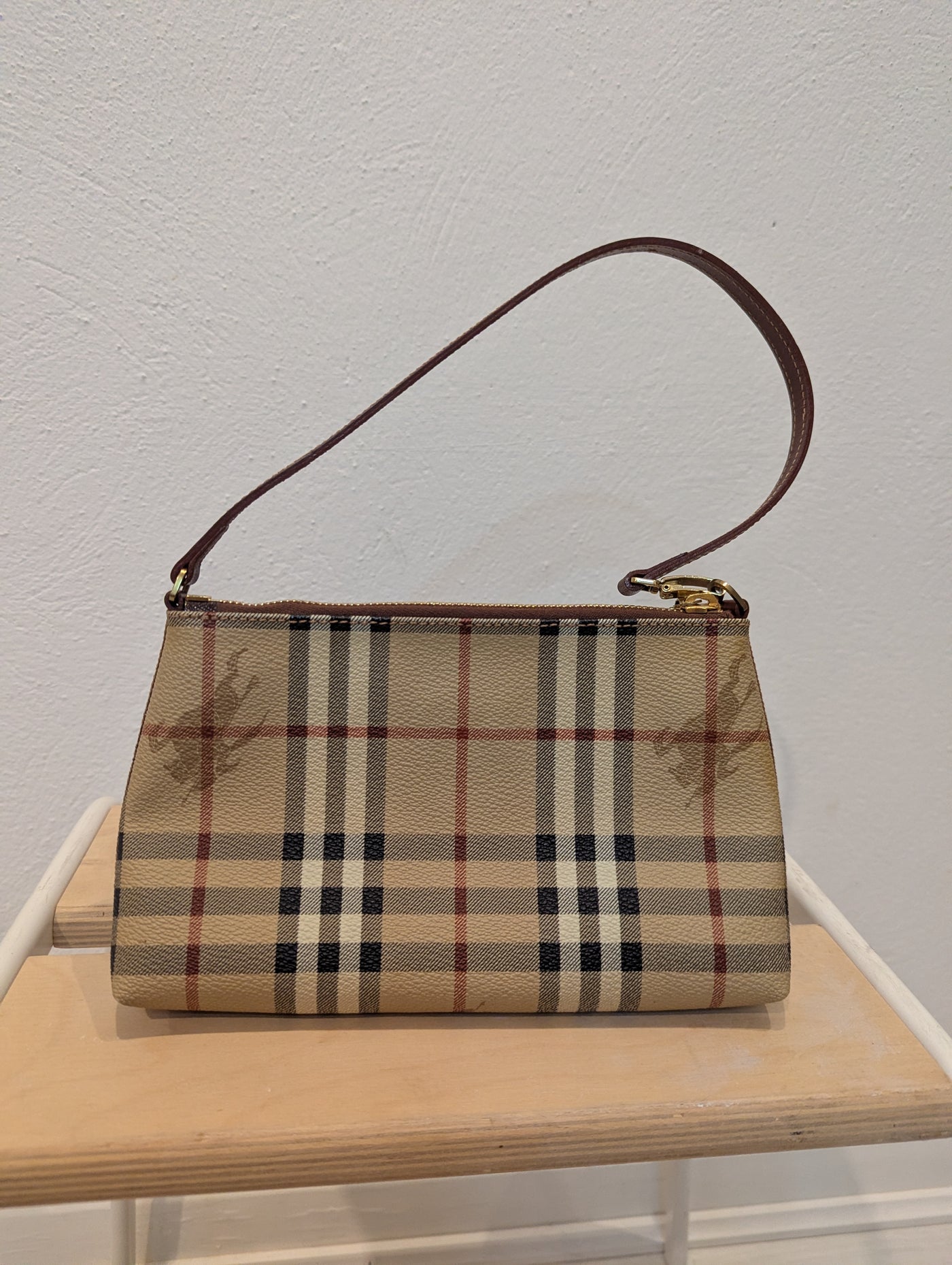 Burberry pouchette