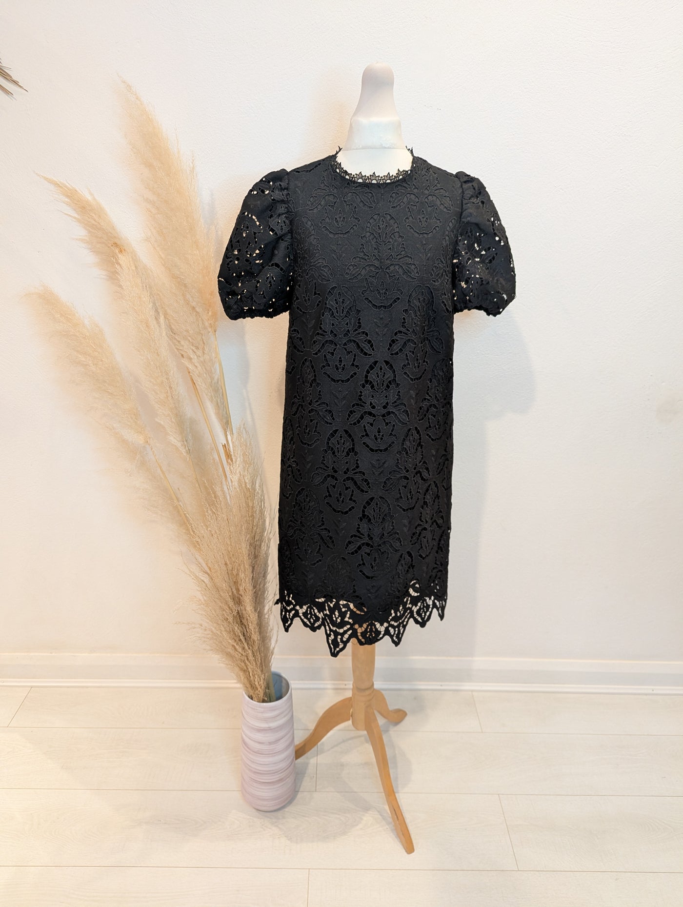 Coast Black Shift Dress 12 (small fitting) NWT RRP £99