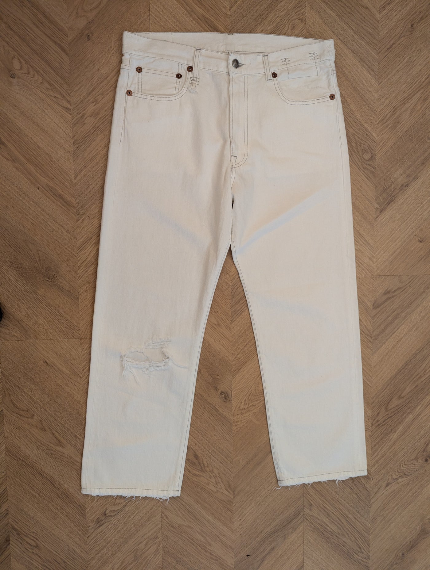 R 13 White Boyfriend Jeans 29