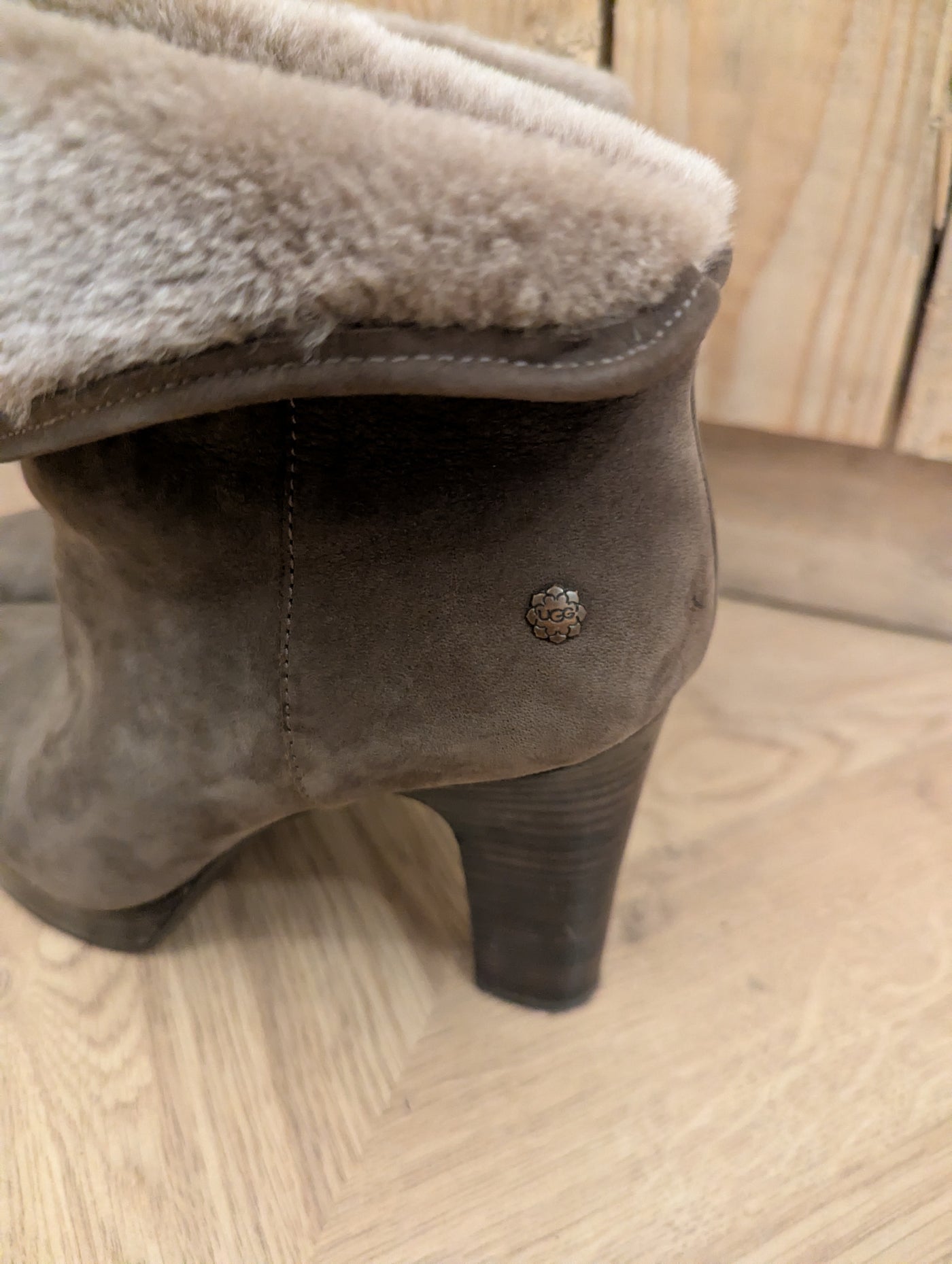 Ugg taupe fur lined heeled boots 6.5