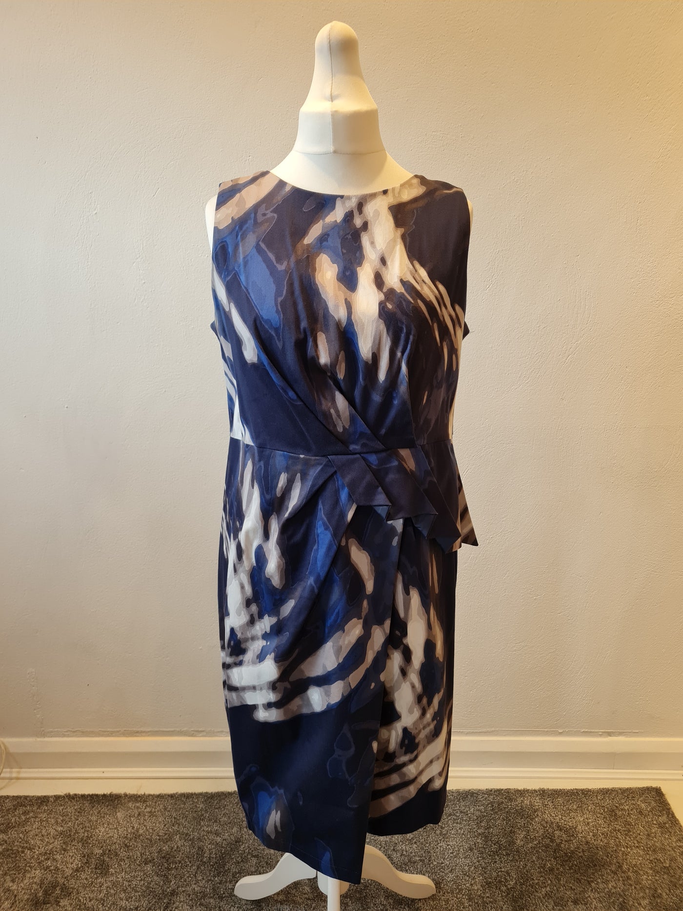Per una Blue & Grey peplum dress Size 18