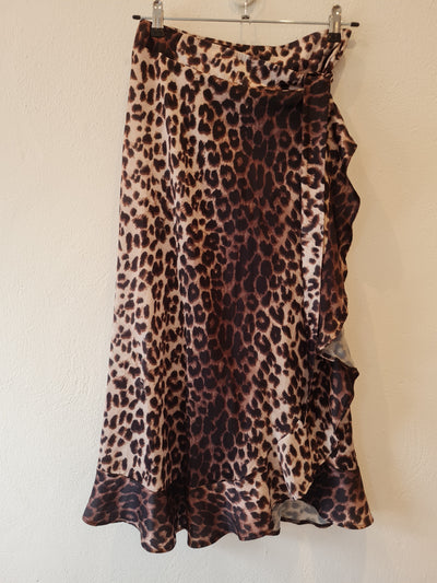 Lipsy Leopard wrap skirt Size 10