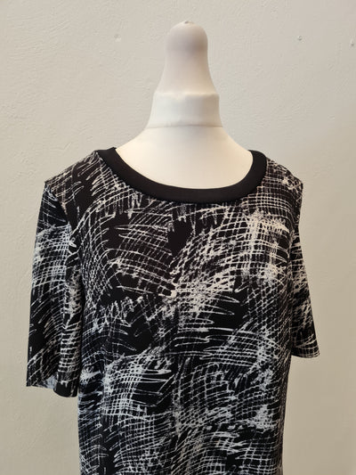 Whistles Black & White Print Dress M