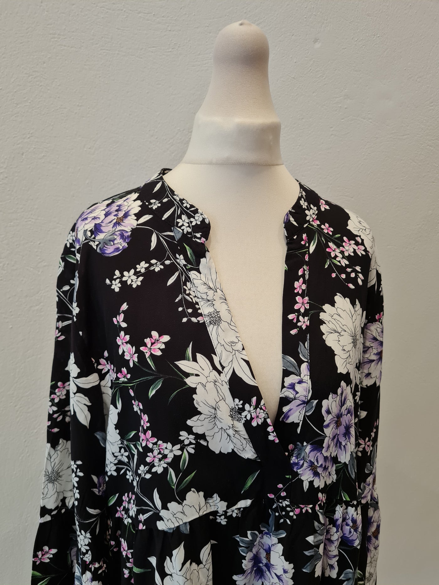 Jacqueline de yong Black Floral Dress Size 10/12