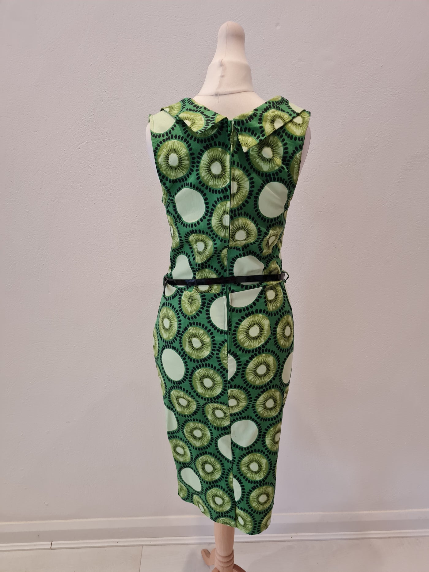 Lindy Bop Kiwi Dress 10 The Wardrobe Lindy Bop Kiwi Dress 10 The Wardrobe